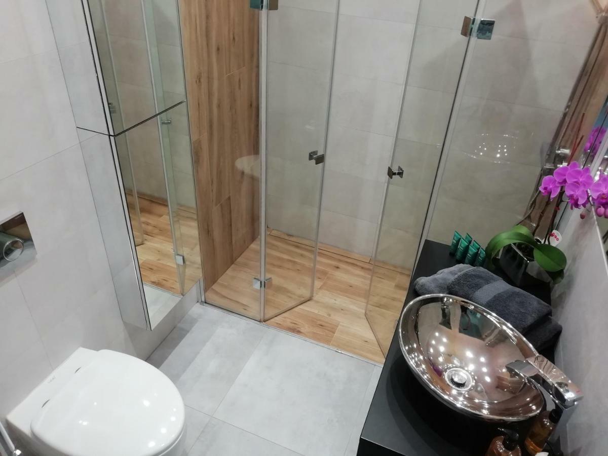 Woronicza Premium Apartman Varsó Kültér fotó